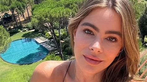 sofia vergara marito|Sofia Vergara shares rare photo of new love Justin Saliman。